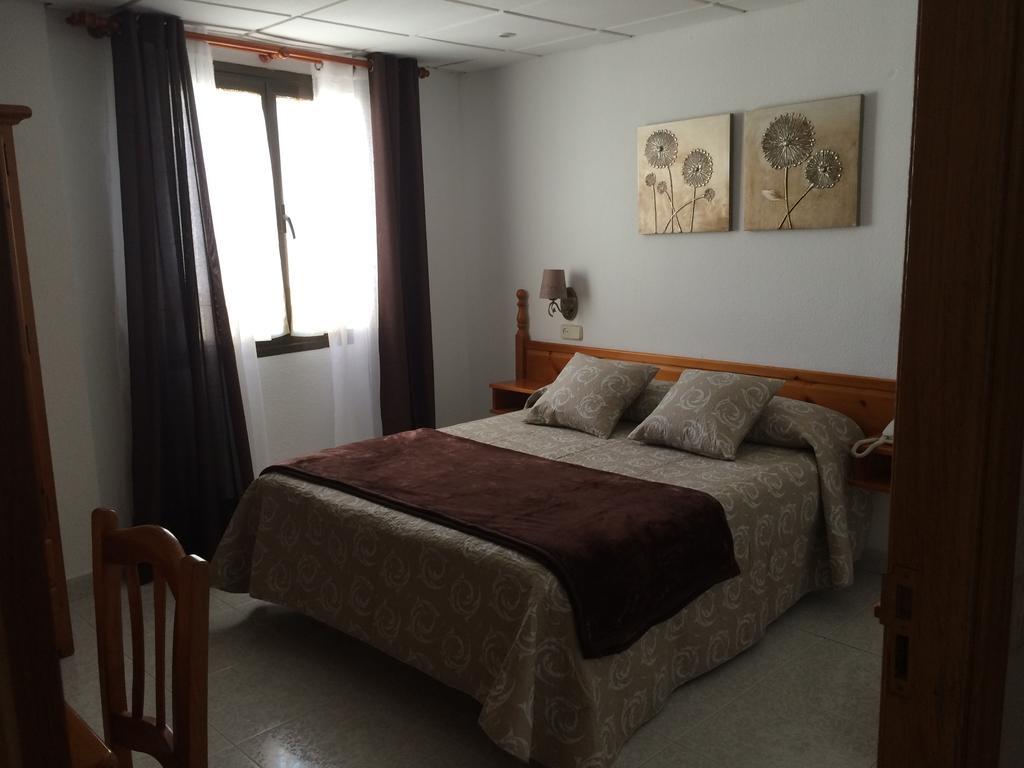 Hostal Alcázar Toledo Esterno foto